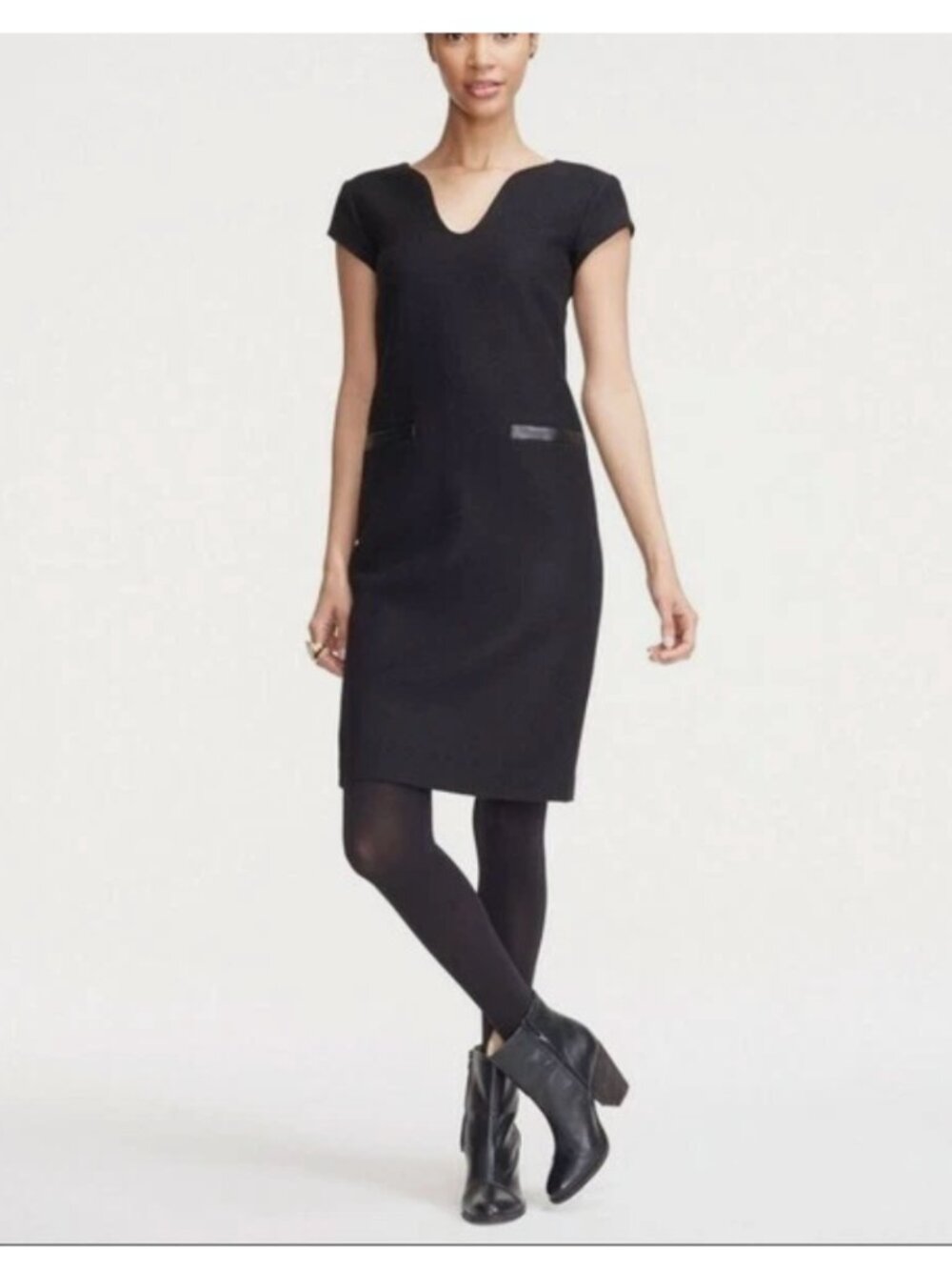 LL Bean Signature Women's 100% Wool Sheath Career Dress in Black